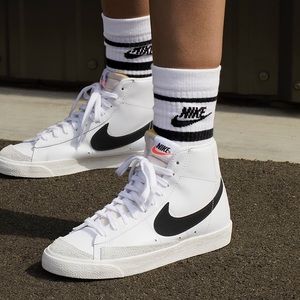 Nike Blazer Mid ‘77